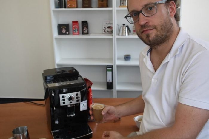Delonghi Magnifica Ecam 22.100B Cappuccino Zubereitung
