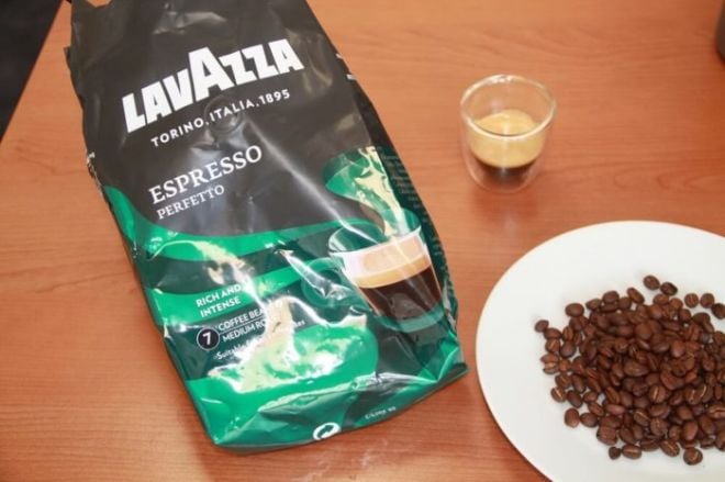 lavazza espresso perfetto Kaffeeverpackung Kaffeebohnen Kaffeeglas