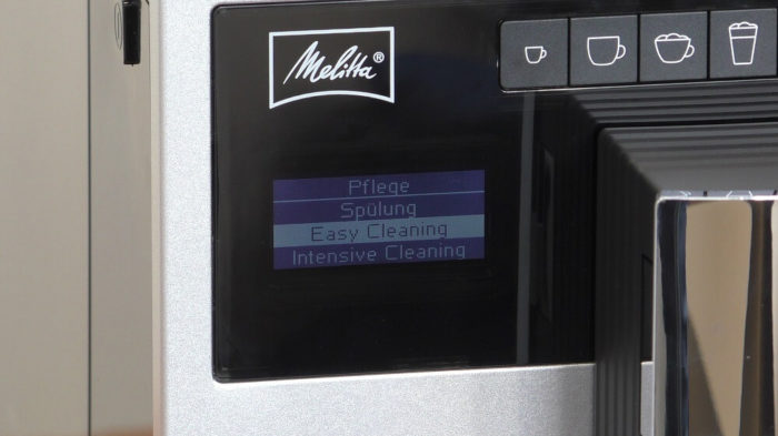 Melitta Caffeo CI Display zeigt Menupunkt Pflege