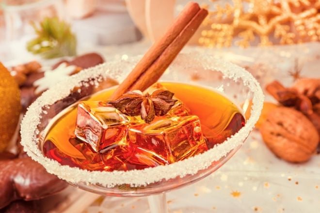 Kaffeelikör mit Zimt und Anis