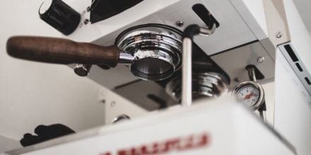 Siebträgermaschine richtig reinigen