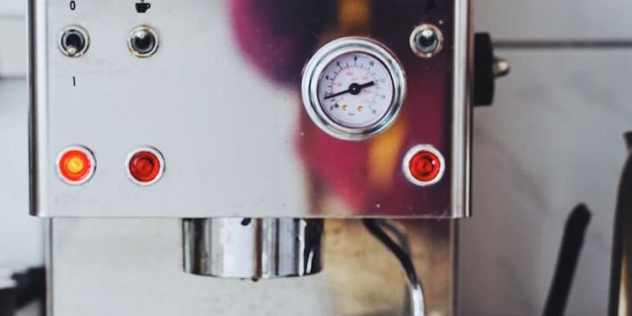 Siebträger Einkreiser mit Tasse, Siebträger und Pinsel