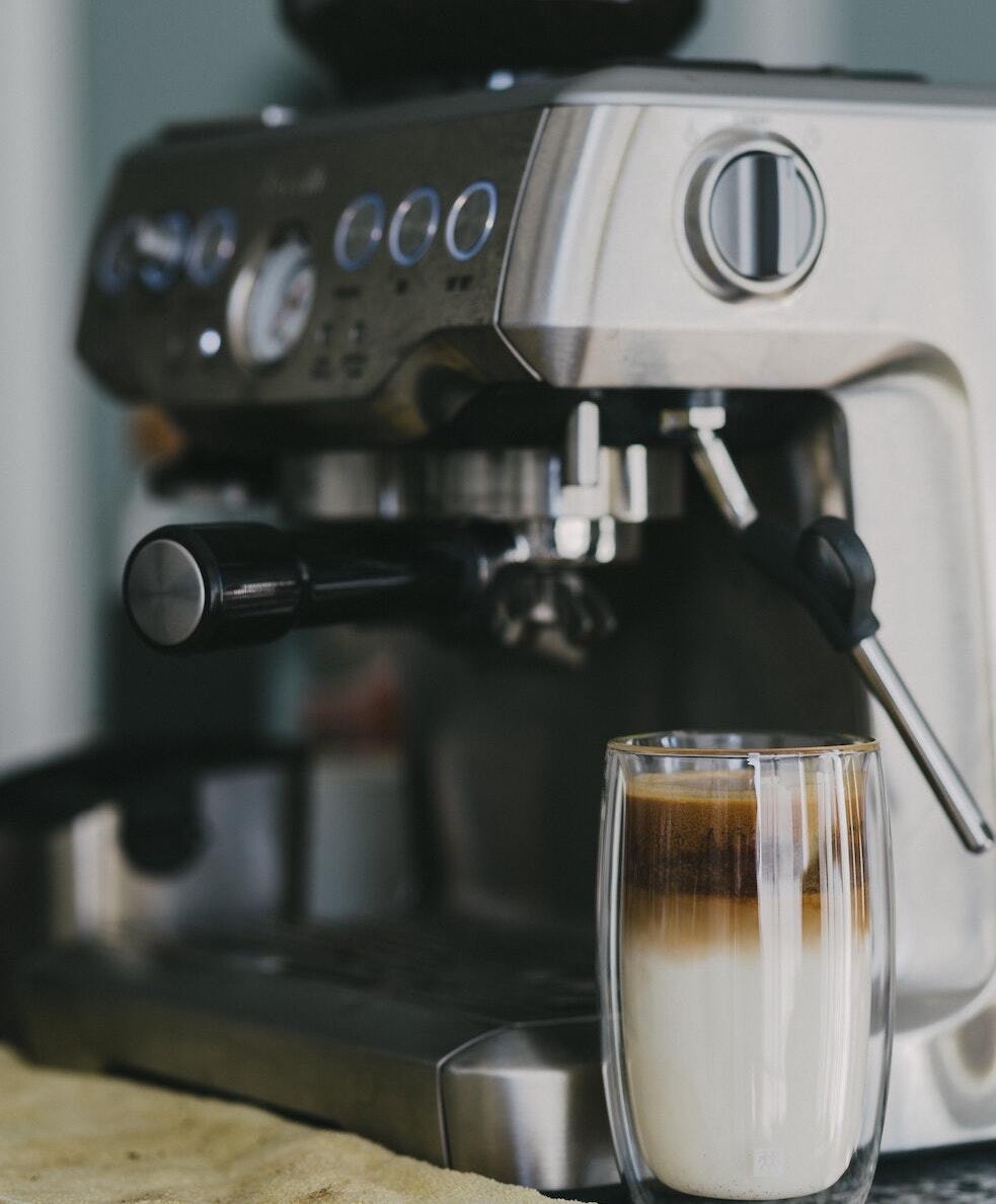 Thermoblock Siebträger Sage the Barista Express