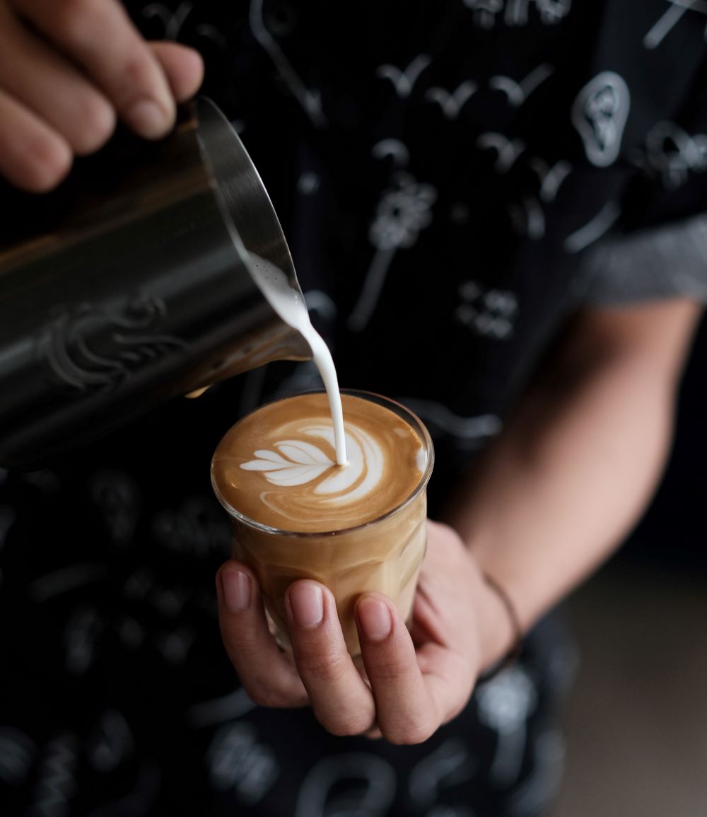 Cappuccino auf Basis eines Caffè Lungos