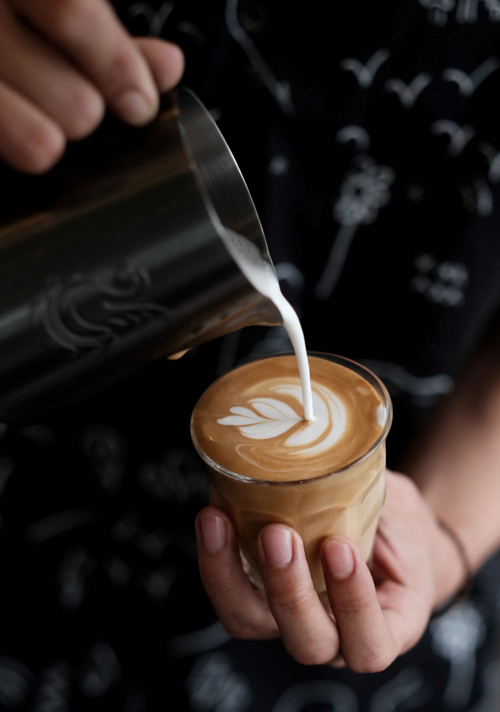 Schoko Latte für ein junges weißes Flittchen Schoko Latte für ein junges weißes Flittchen