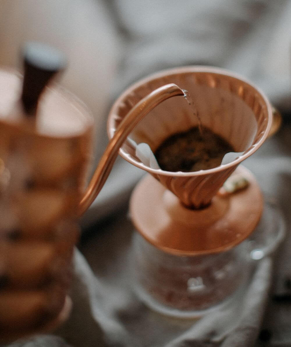 Kaffeefilter auf Kupfer für Filterkaffee